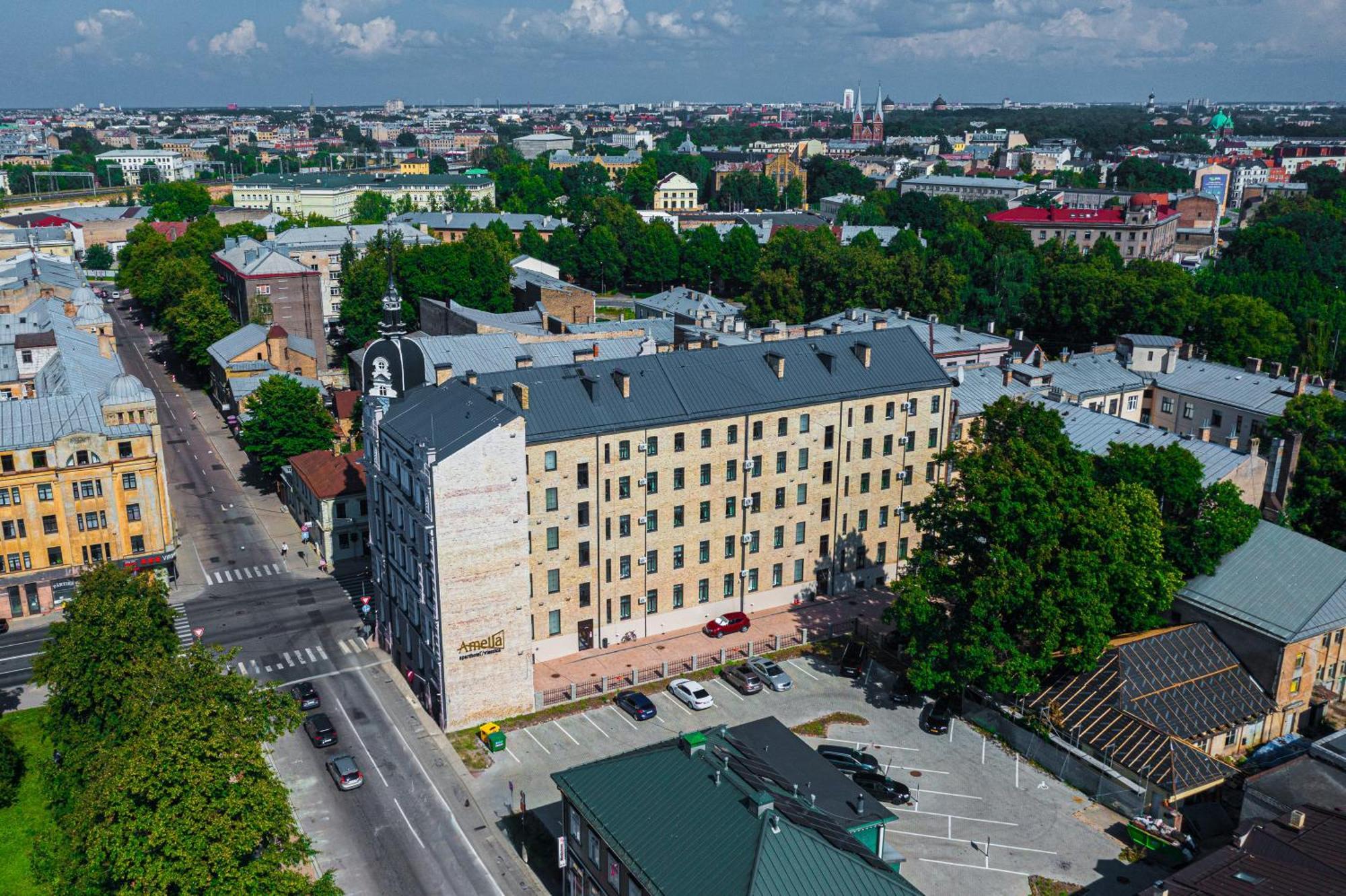Aparthotel Amella 4*